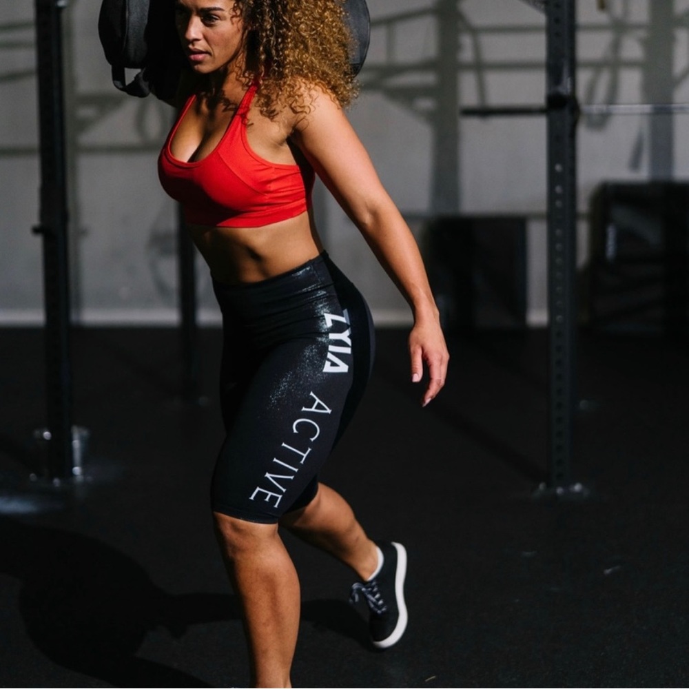 Zyia Black Metallic ZYIA Light n Tight Hustle Shorts 10" (L)